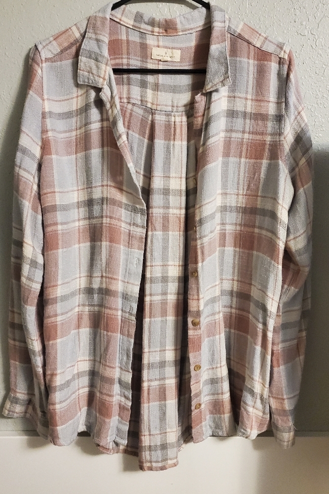 Cute Purple & Silver Button Down